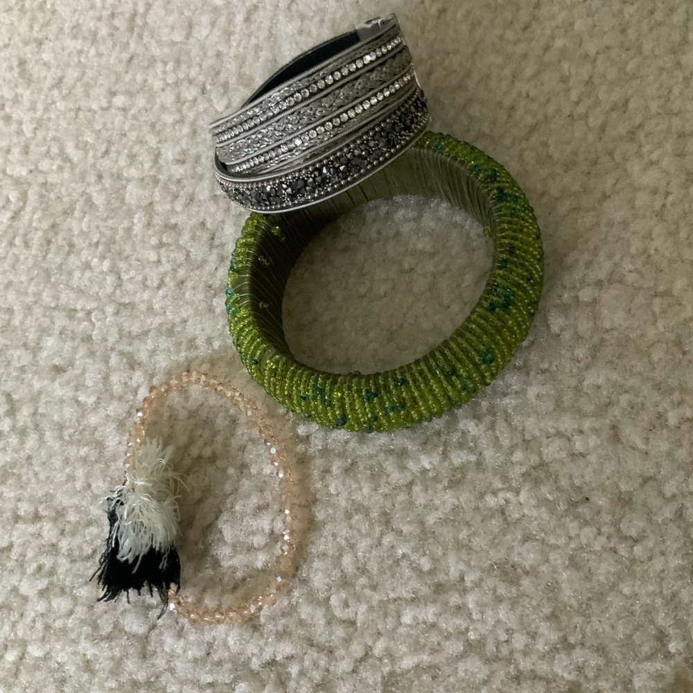 Bracelets (12) - Picture 4 of 10